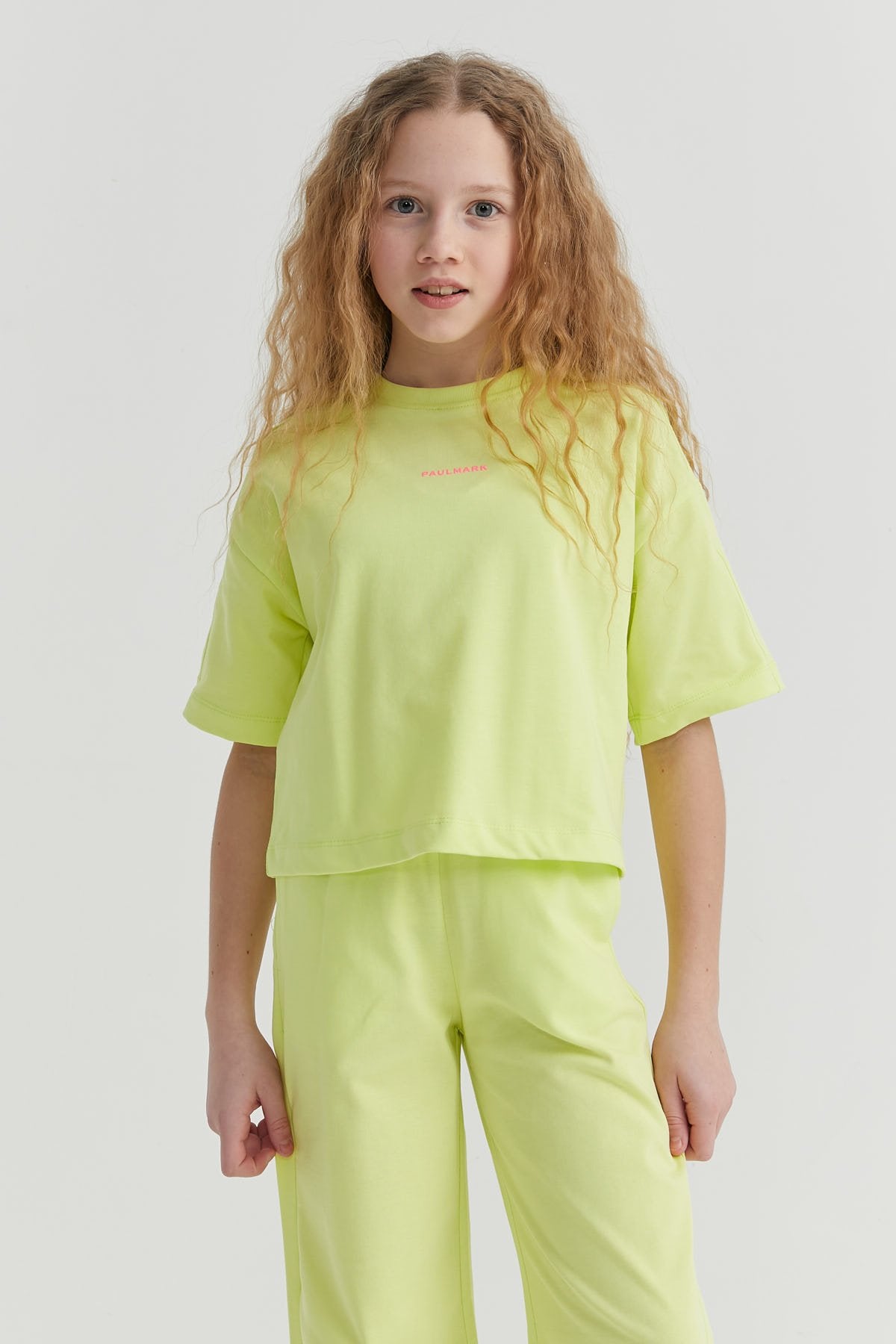 Girl's Basic T-shirt