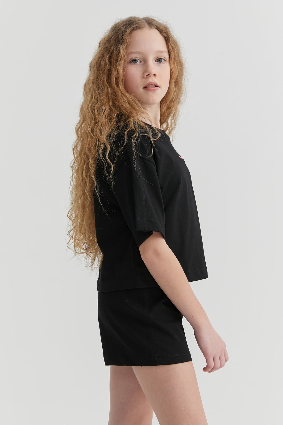 Girl's Basic T-shirt