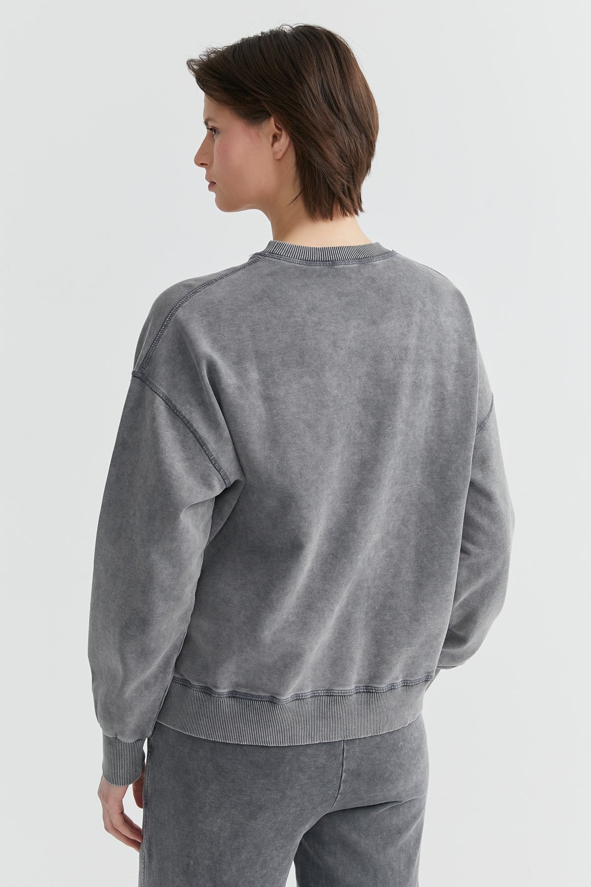 Women's Crew Neck Sweat Top