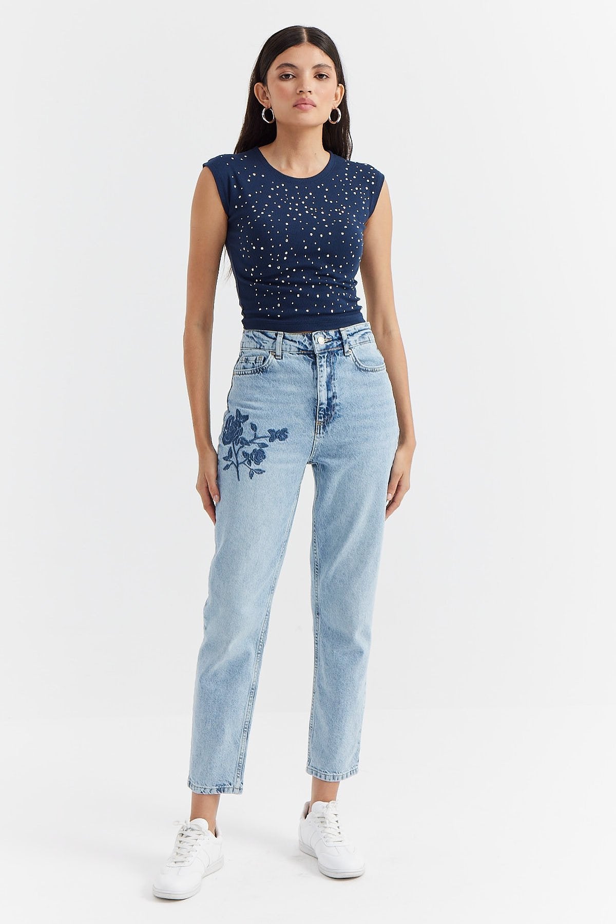 Women's High Waist Embroidered Detailed Jeans