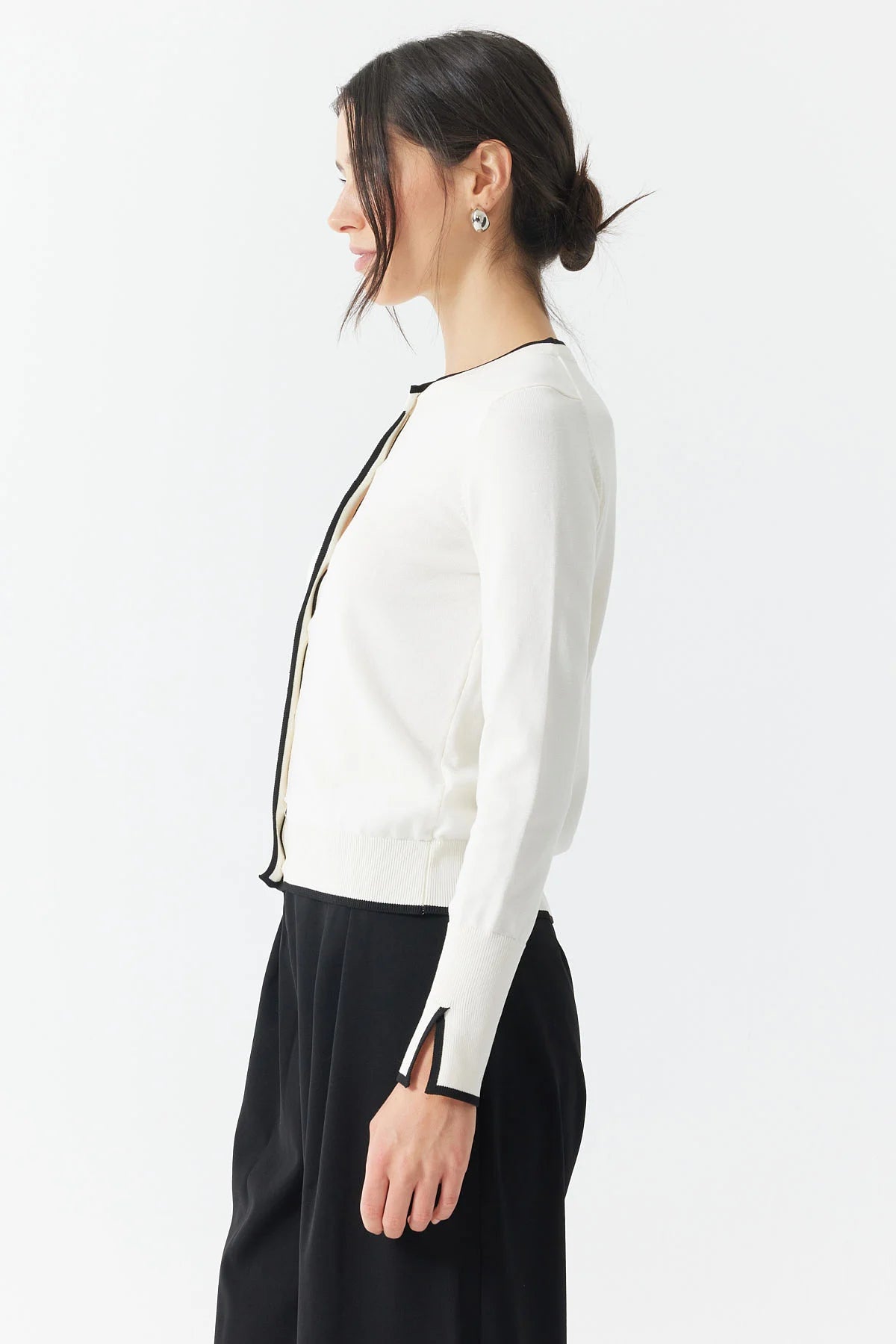 Women's Buttoned Knit Cardigan