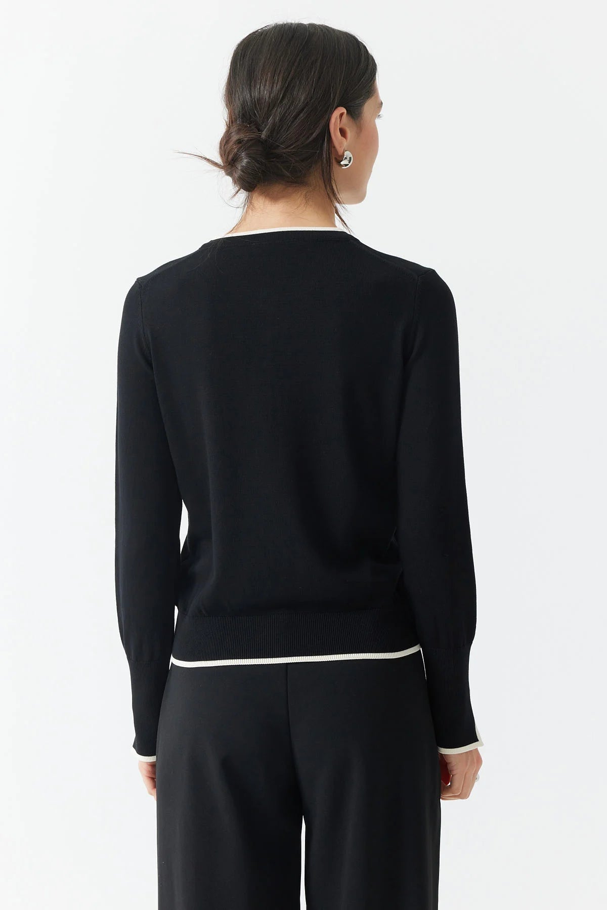 Women's Buttoned Knit Cardigan
