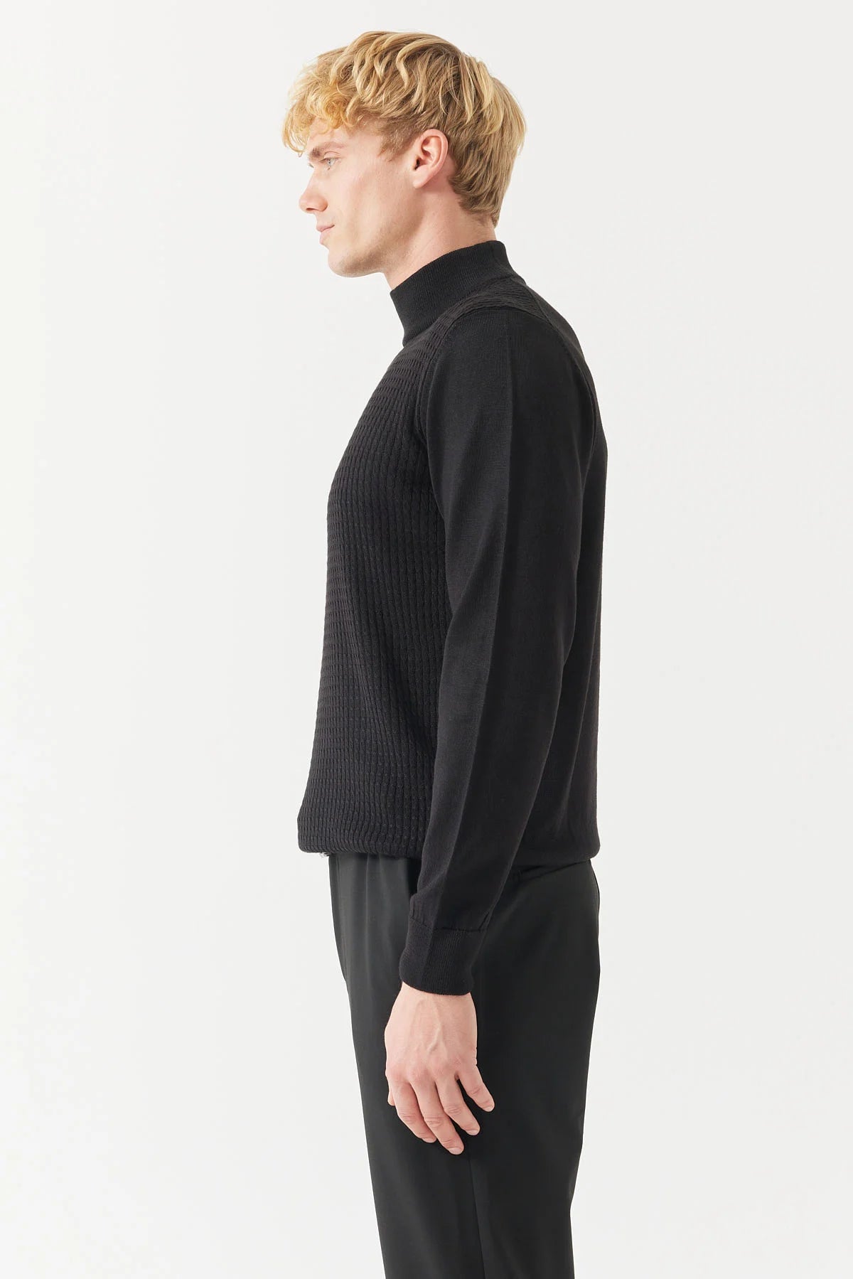 Men's Half Turtleneck Knit Sweater