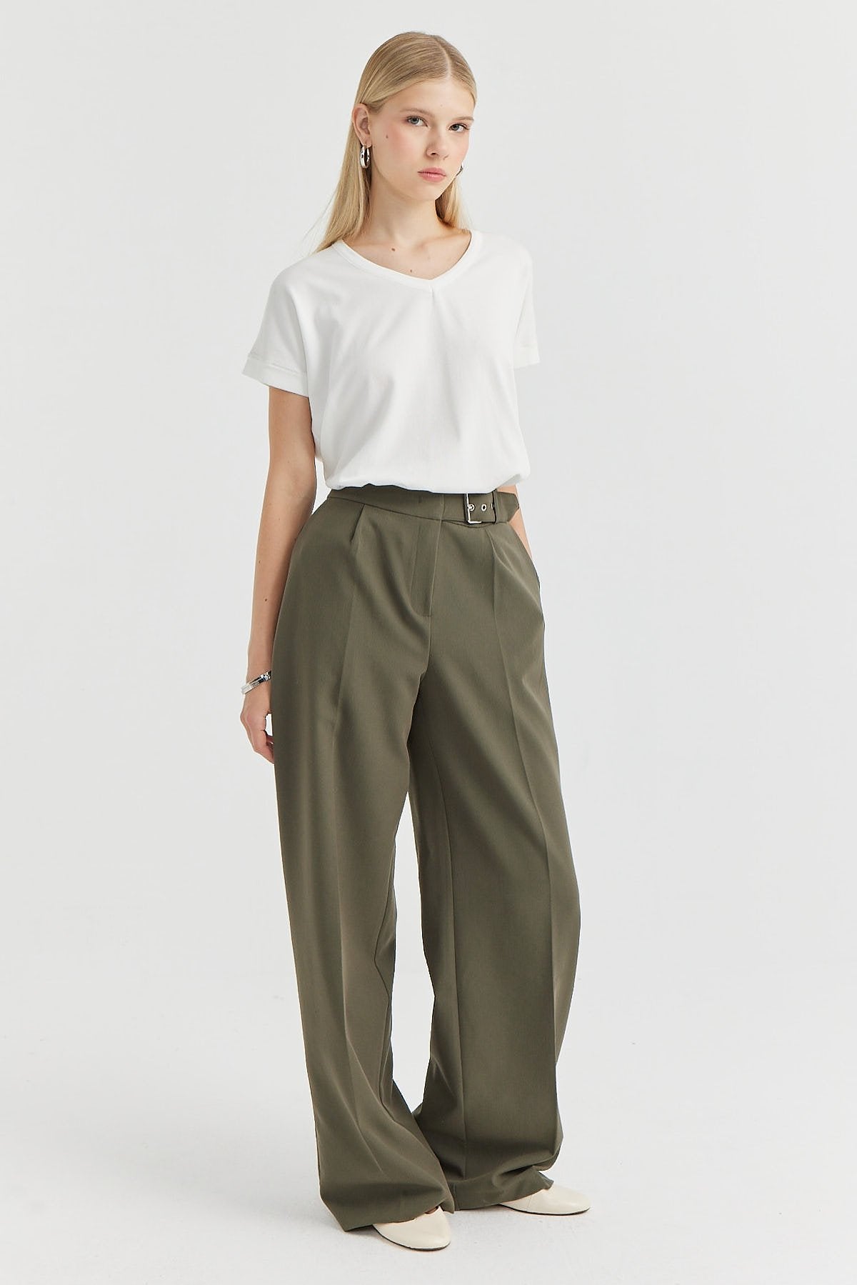 Women's Belt Detailed Wide Leg Trousers