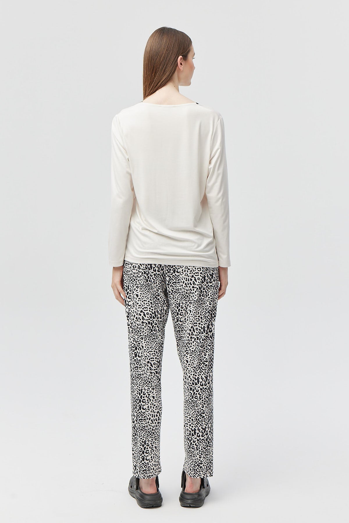Women's V-Neck Long Sleeve Pajama Set