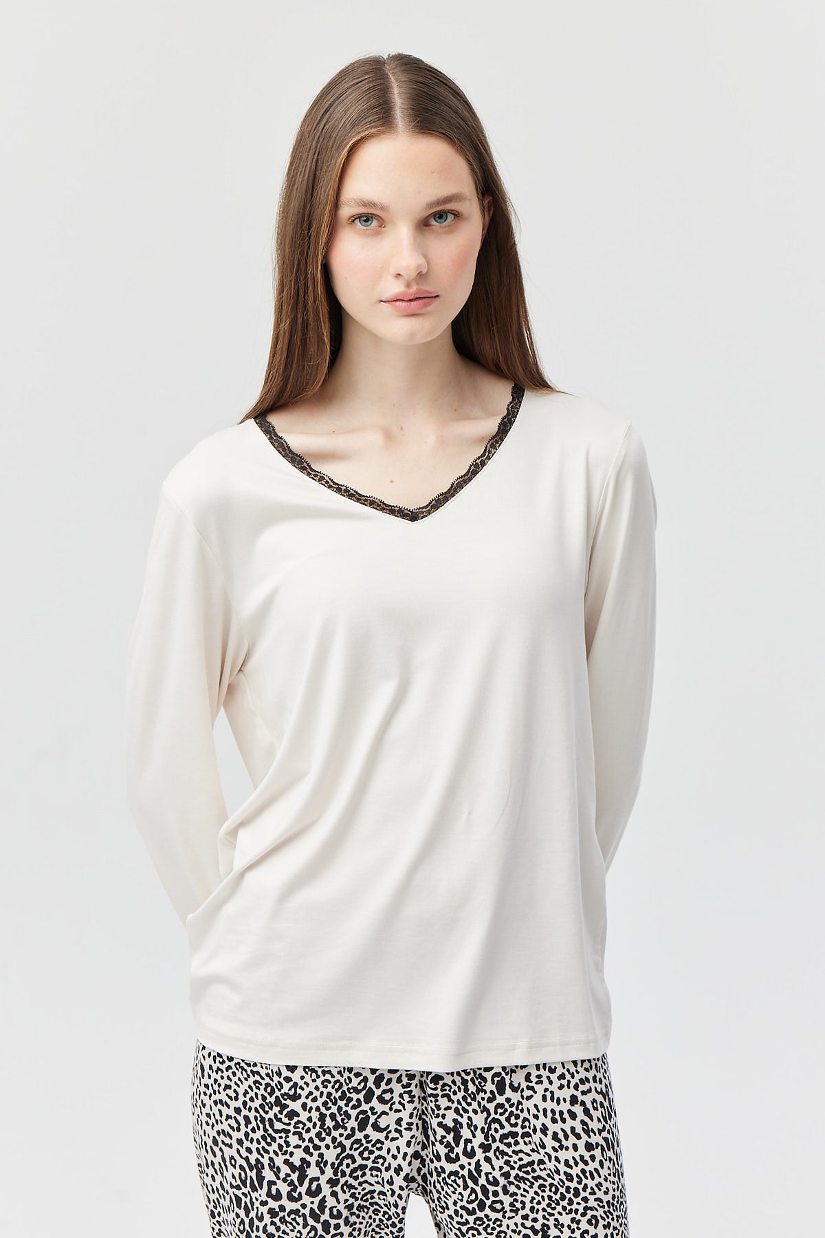 Women's V-Neck Long Sleeve Pajama Set
