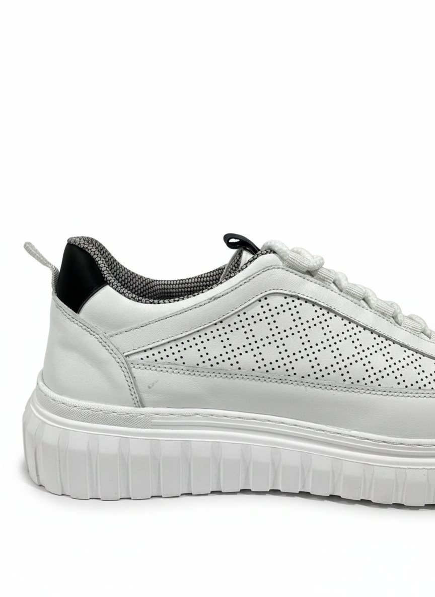 CASUAL SHOES