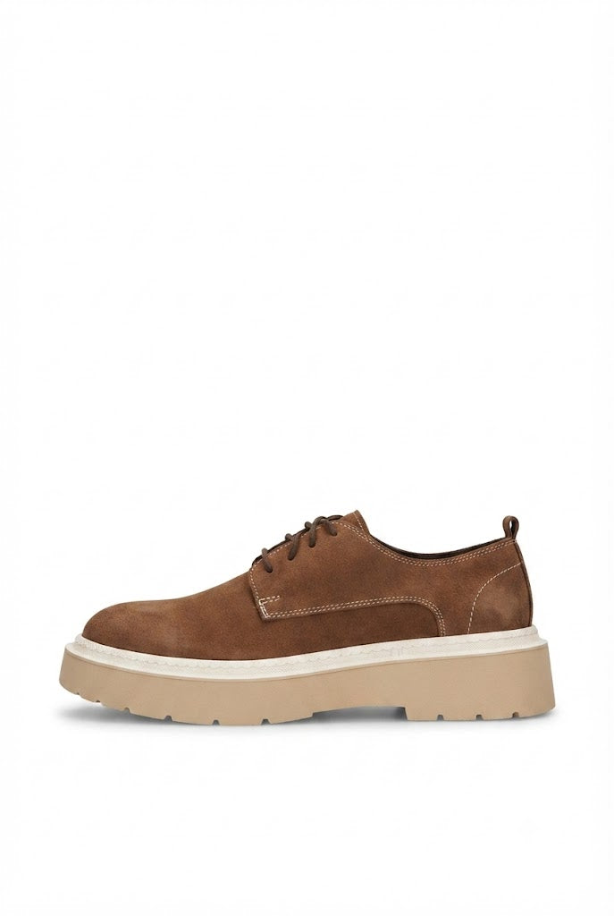 CASUAL SHOES