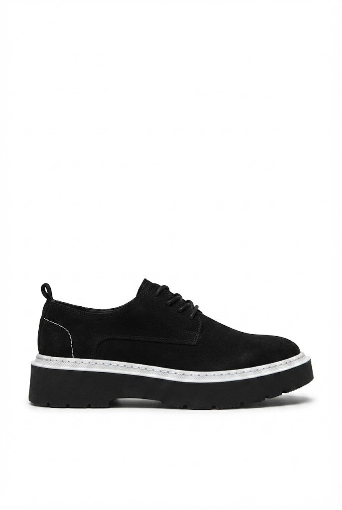 CASUAL SHOES