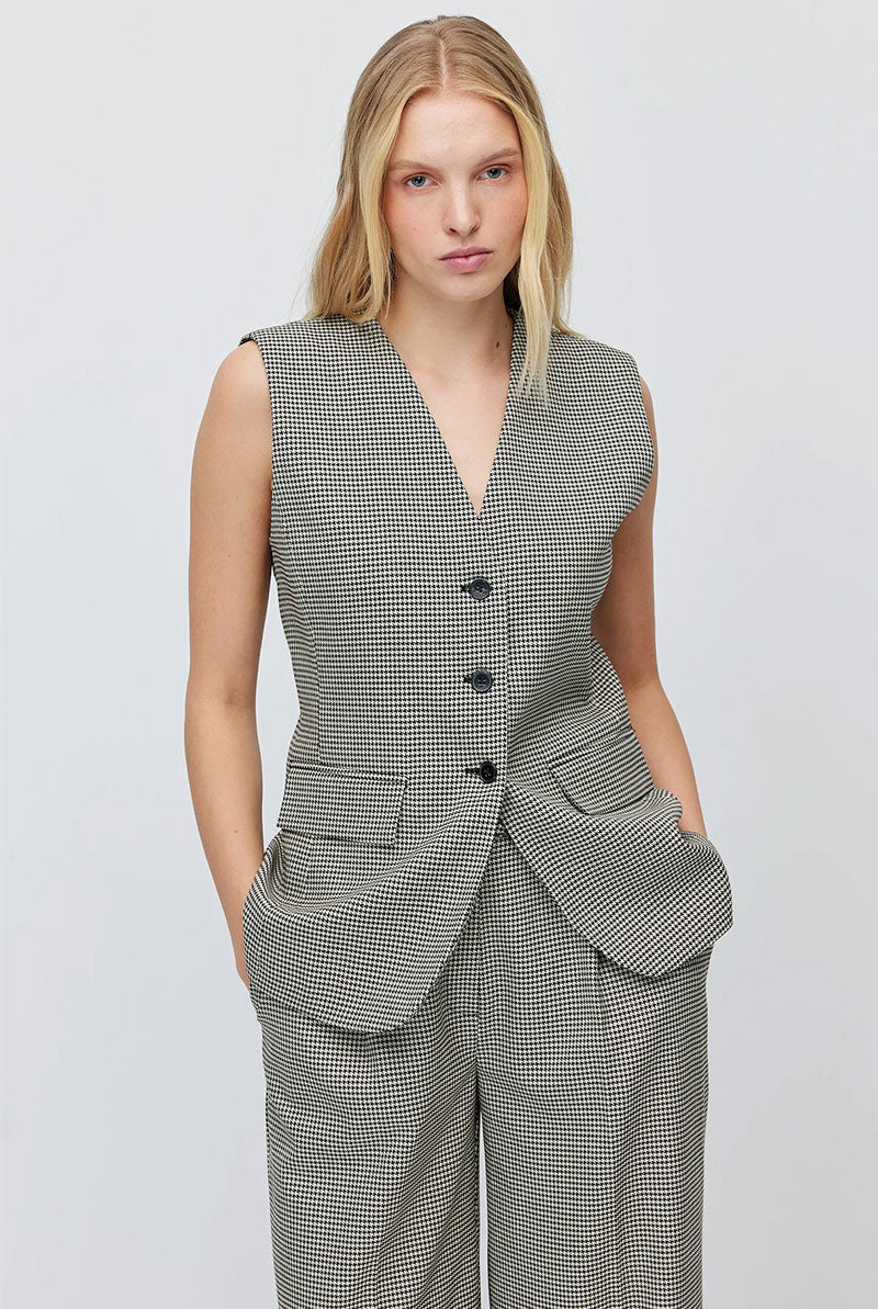 Women's Patterned V-Neck Button-Down Vest